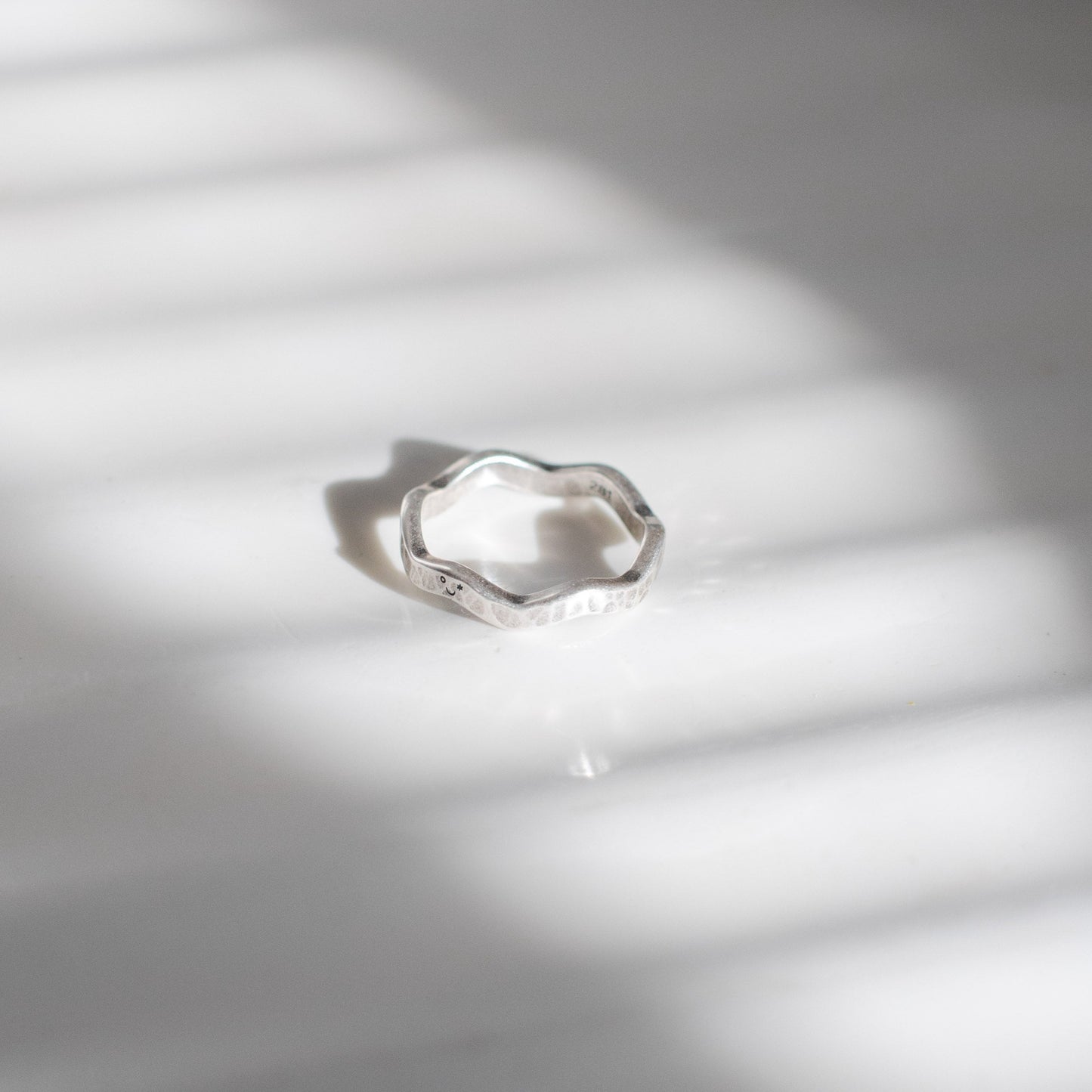 the wiggle ring